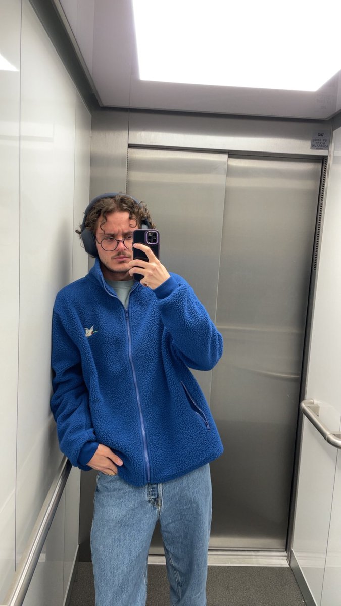MaxThs_'s tweet photo. Who fuck? #LGBTQIAEndOfApril https://t.co/pi4hiLc7Yw
