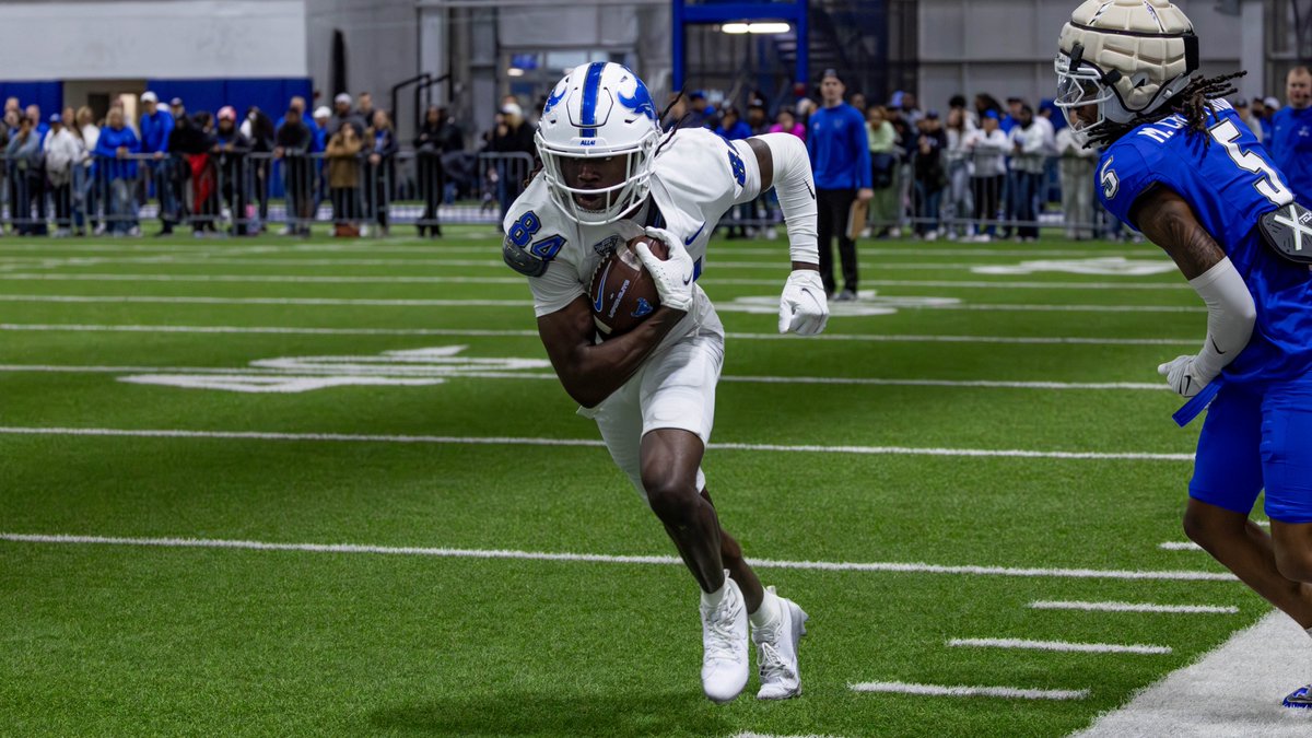 UBFootball's tweet image. That's a wrap on spring ball! 🤘

#UBhornsUP🤘l #BullMarket📈
