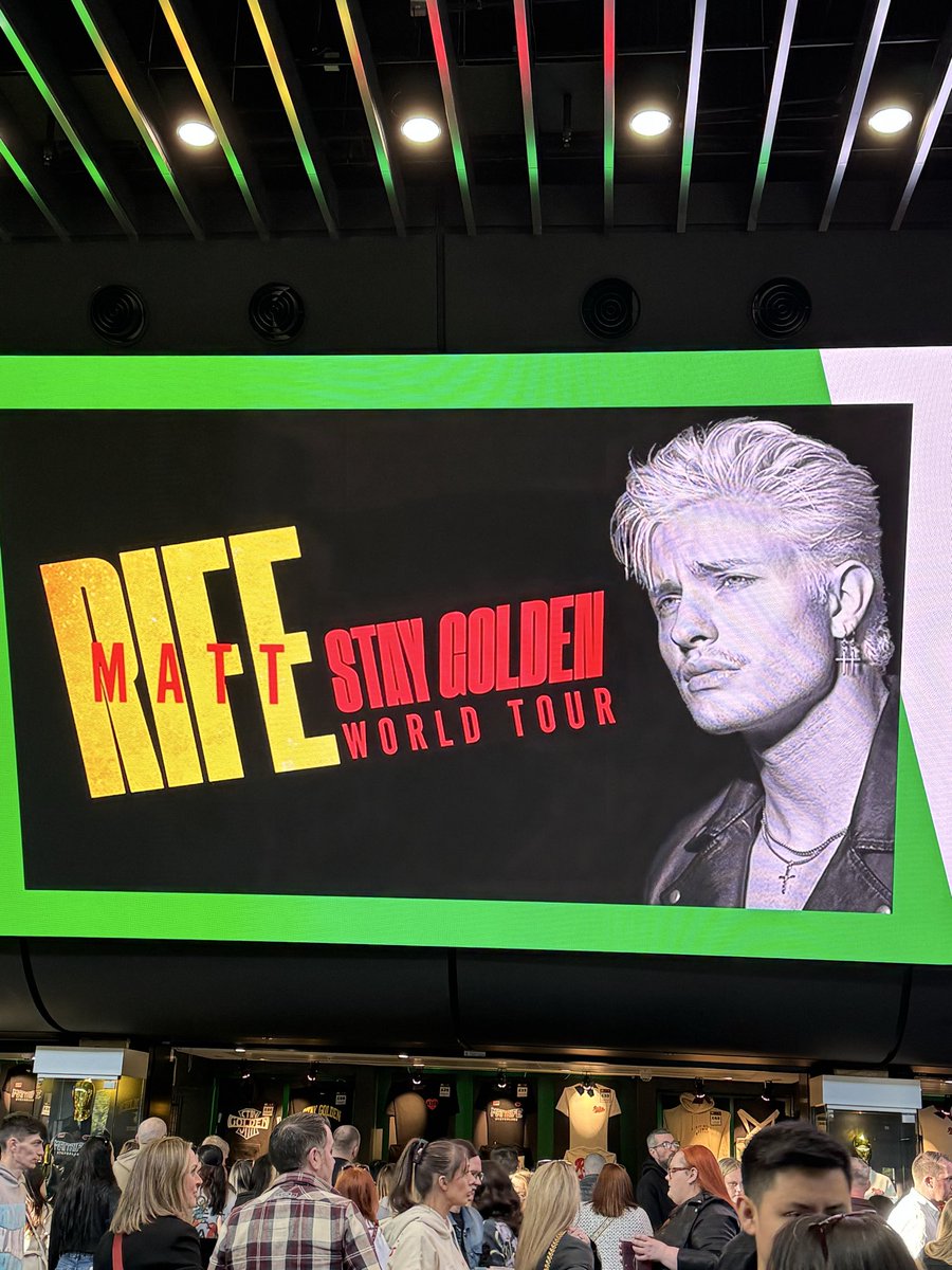 Jen_Ferg's tweet photo. @mattrife was unreal at the @OVOHydro last night 🔥 How can one person be that fit and funny? Pick a struggle mate 😅 https://t.co/aa4Pf9mXDz
