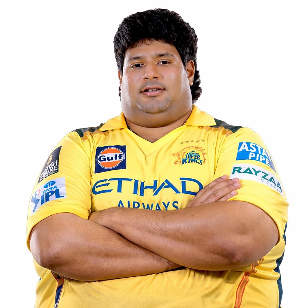 acerebelwood's tweet image. Can't able to Bowl
Can't able to Field 
Can't able to bat against Pace bowling
Only 2-3 Sixers per Match Against Spin
That's our "Son of CSK " for you...

#CSK #IPL #Yellow #YellowSingam #Dube #Shivamdube