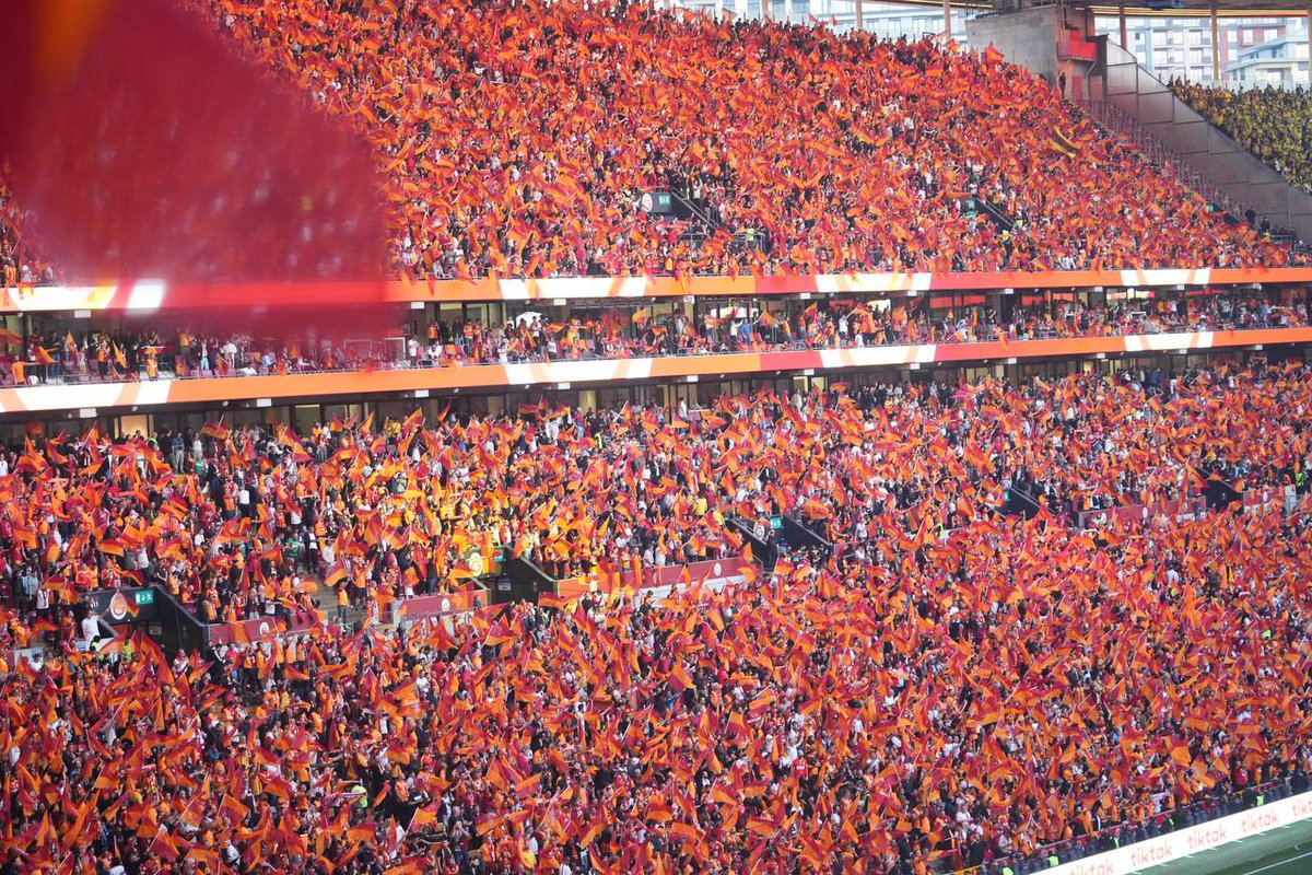 ultrAslan tweet media