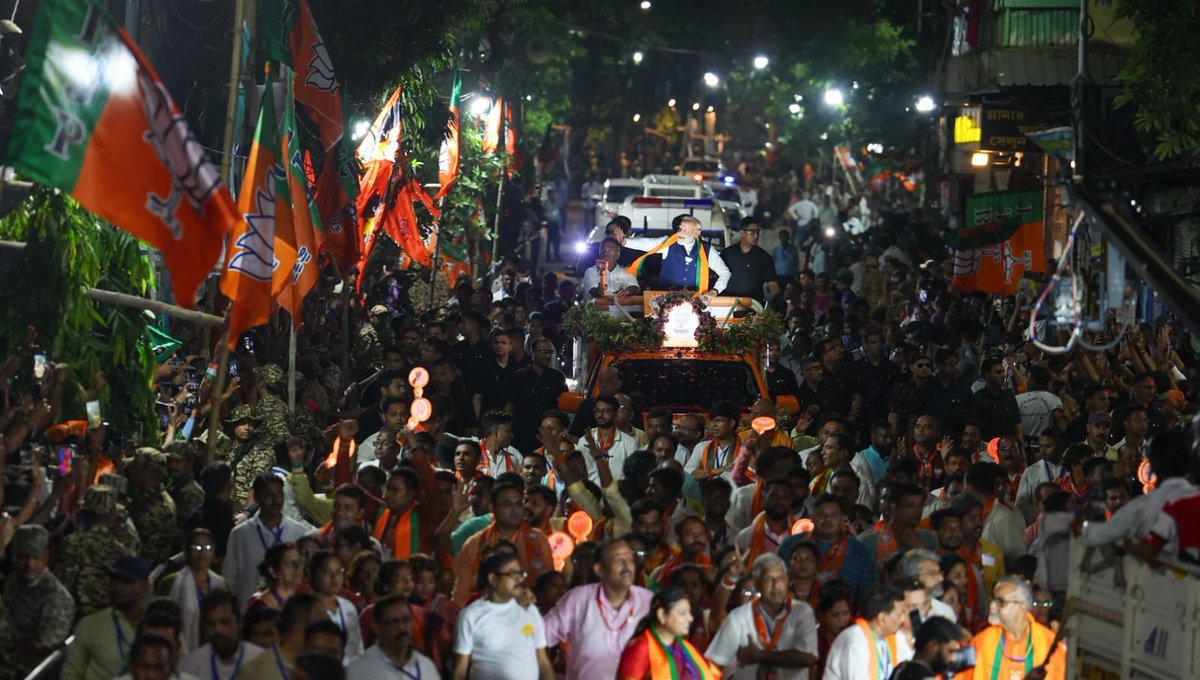 Narendra Modi tweet media