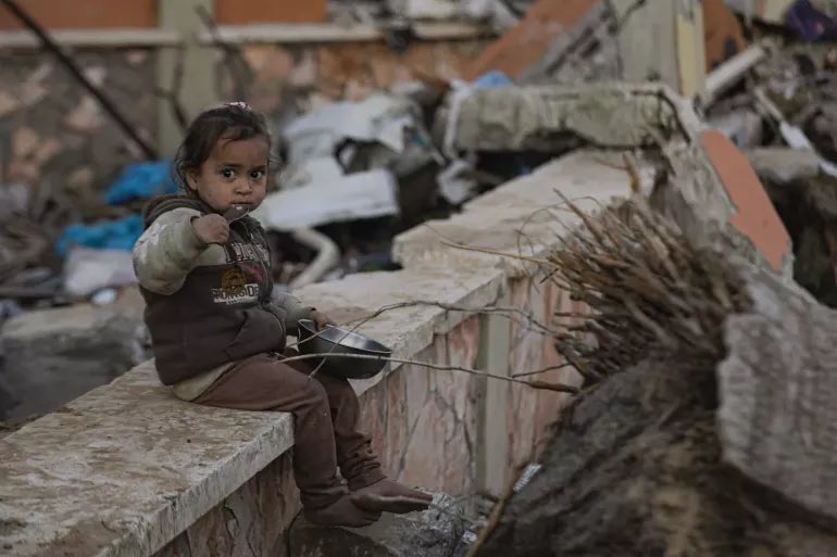 jonathancburrou's tweet photo. on average, 28 children are killed per day in Gaza. https://t.co/yei1obNQZa