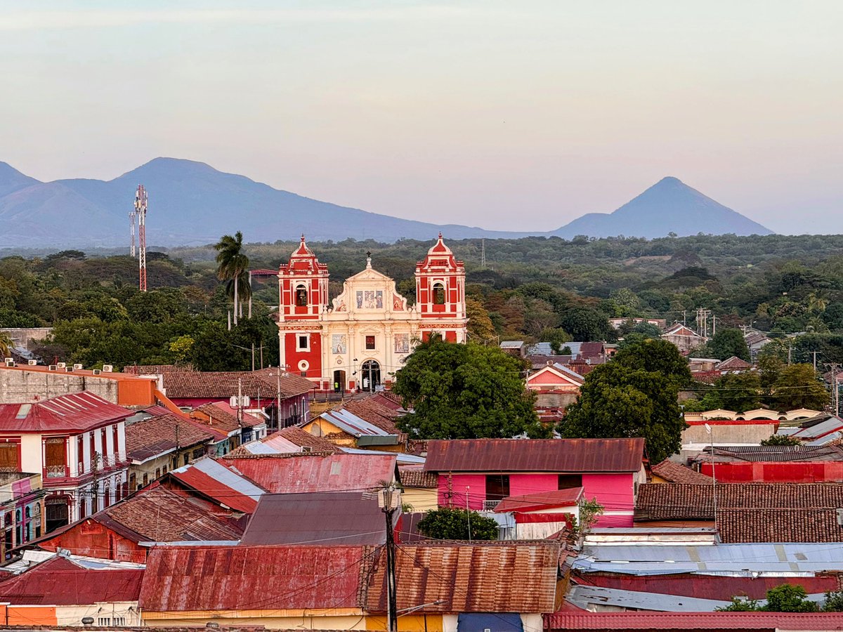 Frans Van Nyverseel tweet media