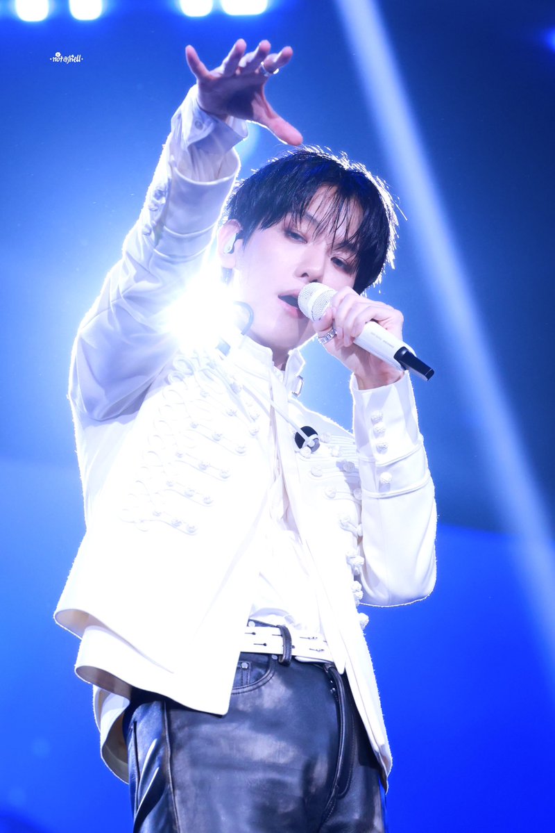 ·𝐧𝐨𝐭𝐚𝐬𝐡𝐞𝐥𝐥· tweet media