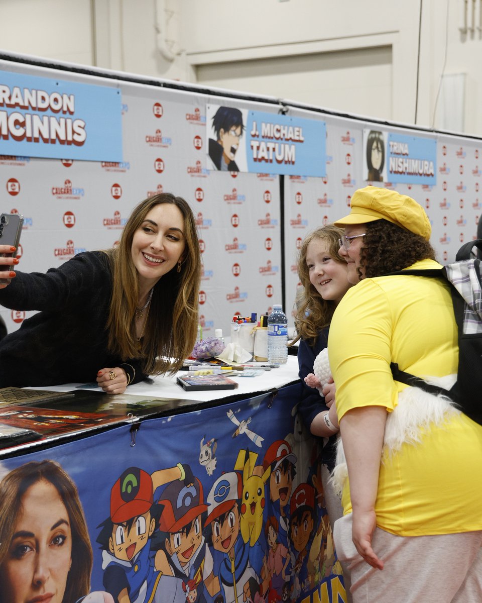 Calgaryexpo's tweet image. Case closed: the fan interactions with our guests at #CALGARYEXPO have been top tier 💥
Haven’t gotten an autograph from your fave celeb yet? Don’t wait much longer. Today’s your last chance to capture a memory you won’t forget.

#Calgary #YYC #ComicCon #Celebrities #PopCulture