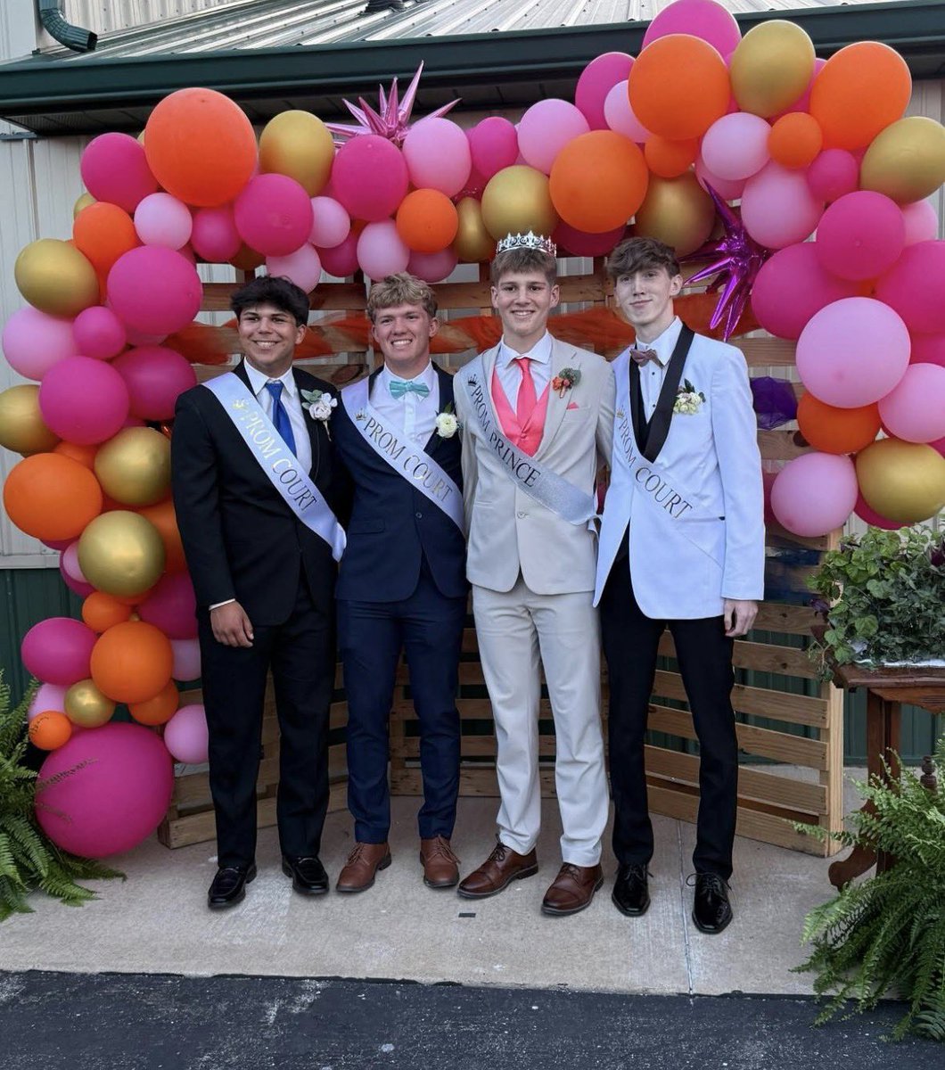 DadantMan's tweet image. Prom yesterday ⏭️ 405x5 today. @CoyDorothy_ @ChrisDuerr  #EAT