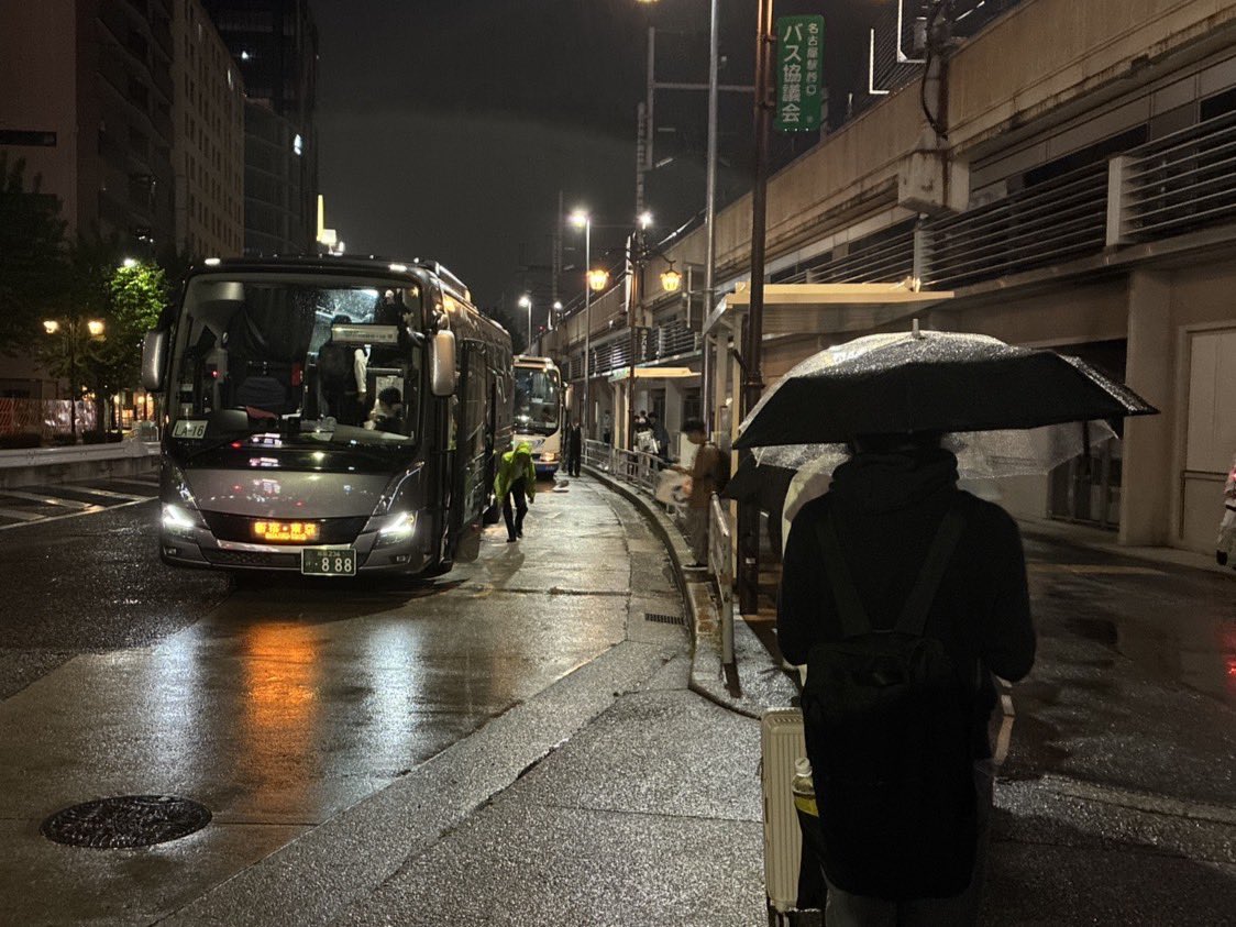 drecom_sobu's tweet image. いろいろ全部終わって、とりあえずは東京(千葉か…🙄)へと帰る…😌😌😌😌
#ダイアローグ
#前橋ウィッチーズ #MBW