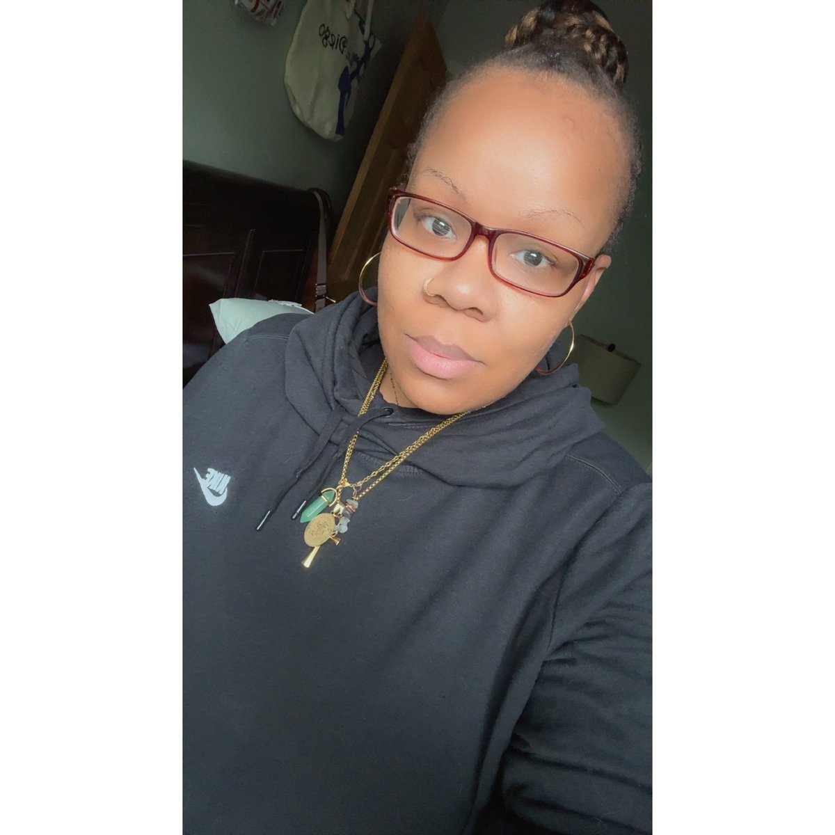 sports_chick87's tweet image. Happy Sunday ☀️ 

#weekend #Sunday #selfie #thankful #love 🙏🏽❤️✨