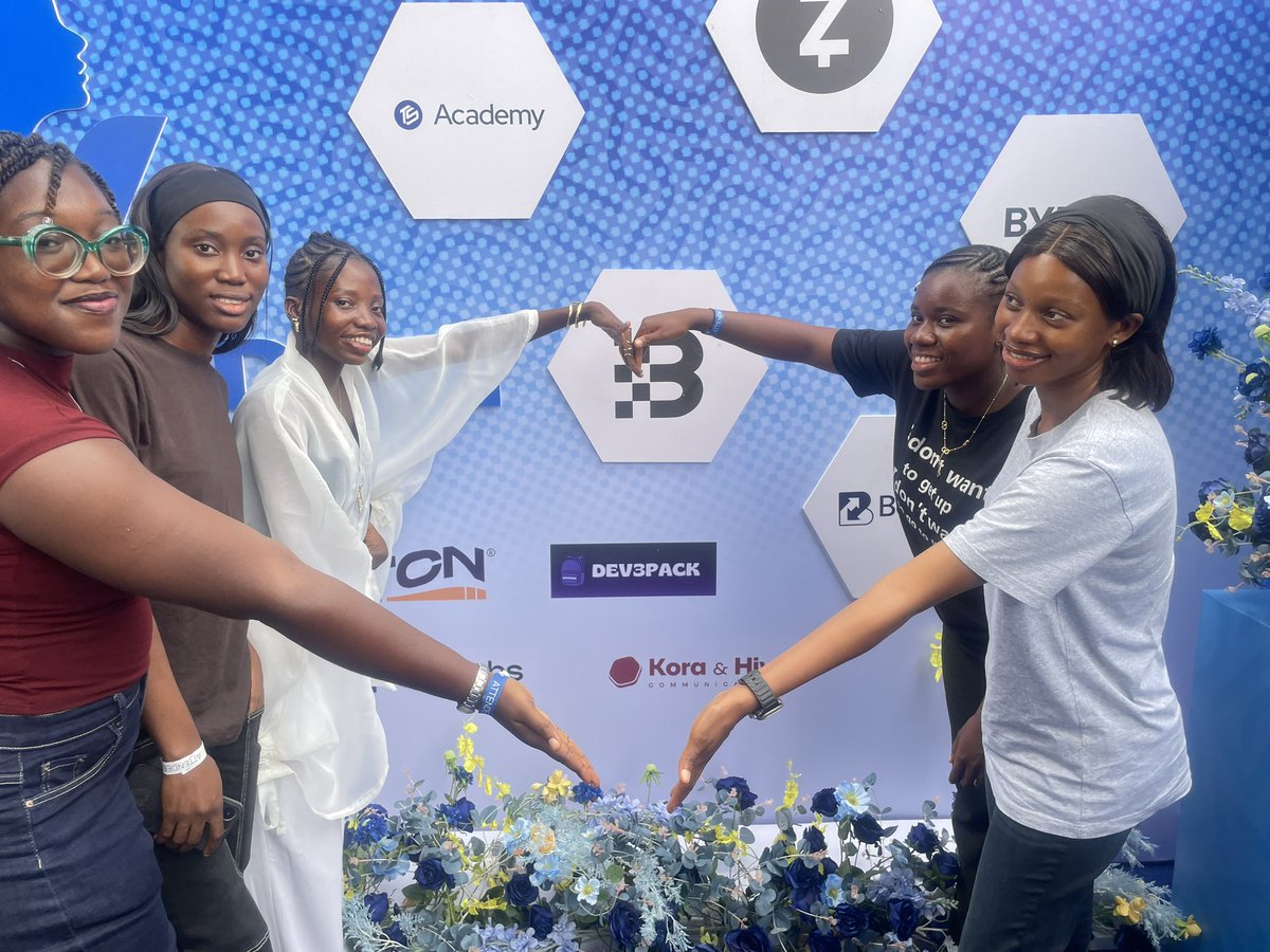xta_xoxo's tweet photo. Proud to be a fellow @dev3pack 
Met other beautiful ladies from the community @womenindefi_org Summit

That feeling when you eventually get the shot that captures our logo 🎒😅

@Joy_dan1 @nessa_ndikom 

#womenindefisummit2026 #WIDSUMMIT https://t.co/cPveqnvJal