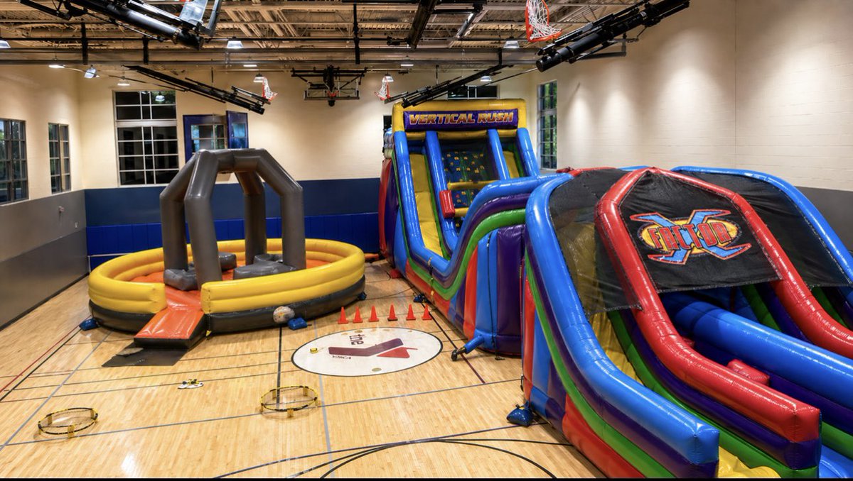 TOTTEVENTS's tweet photo. This is what happens when the entertainment plan matches the size of the room.

Large-format inflatables. Competitive games. Clean layout. High-throughput fun without the chaos.

Indoors or outdoors, the objective is the same: build the event around energy, movement, and execution.

For schools, camps, community events, and corporate outings heading into spring and summer.