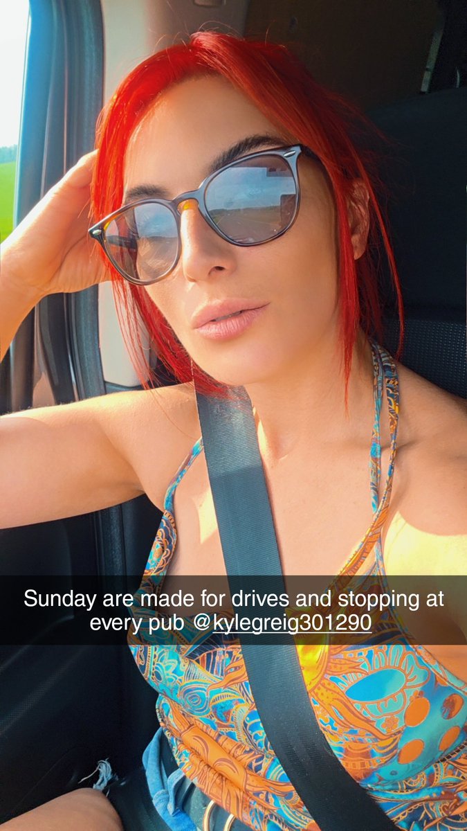 Natalieshaw69's tweet image. Who else loves a good sunday drive in the peak district?

#drives #onlyfans #GirlsLikeMe