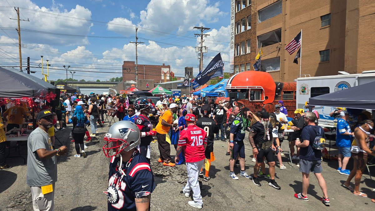 sportstalk13162's tweet image. Check out my freshly published article and follow me on Substack for my free sports articles!  🧐 #Sports #Journalism #Military #Doc #BreakingNews

substack.com/@sportstalkwit…