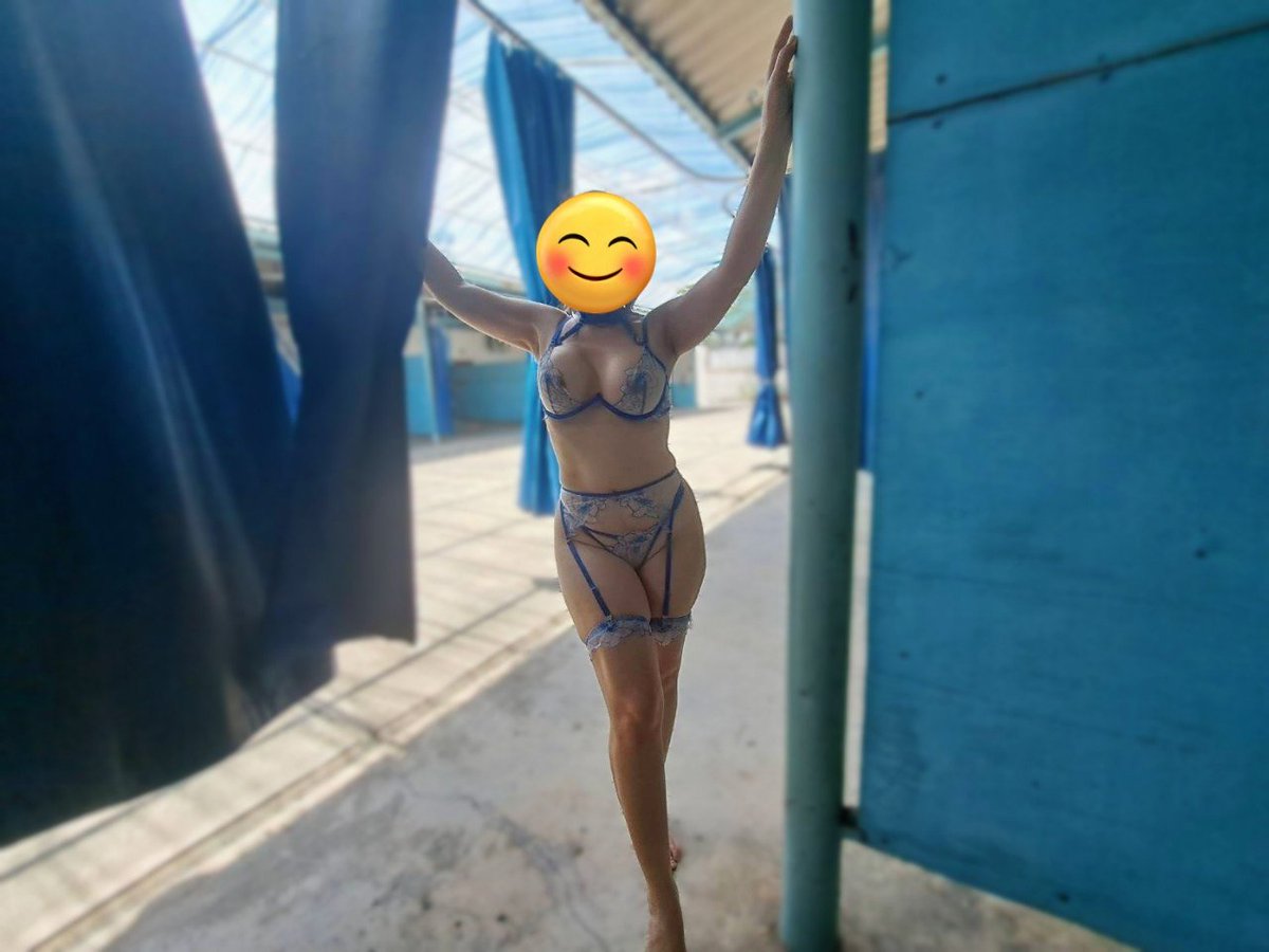 𝐌𝐢𝐬𝐬 𝐁𝐮𝐧𝐧𝐲 tweet media