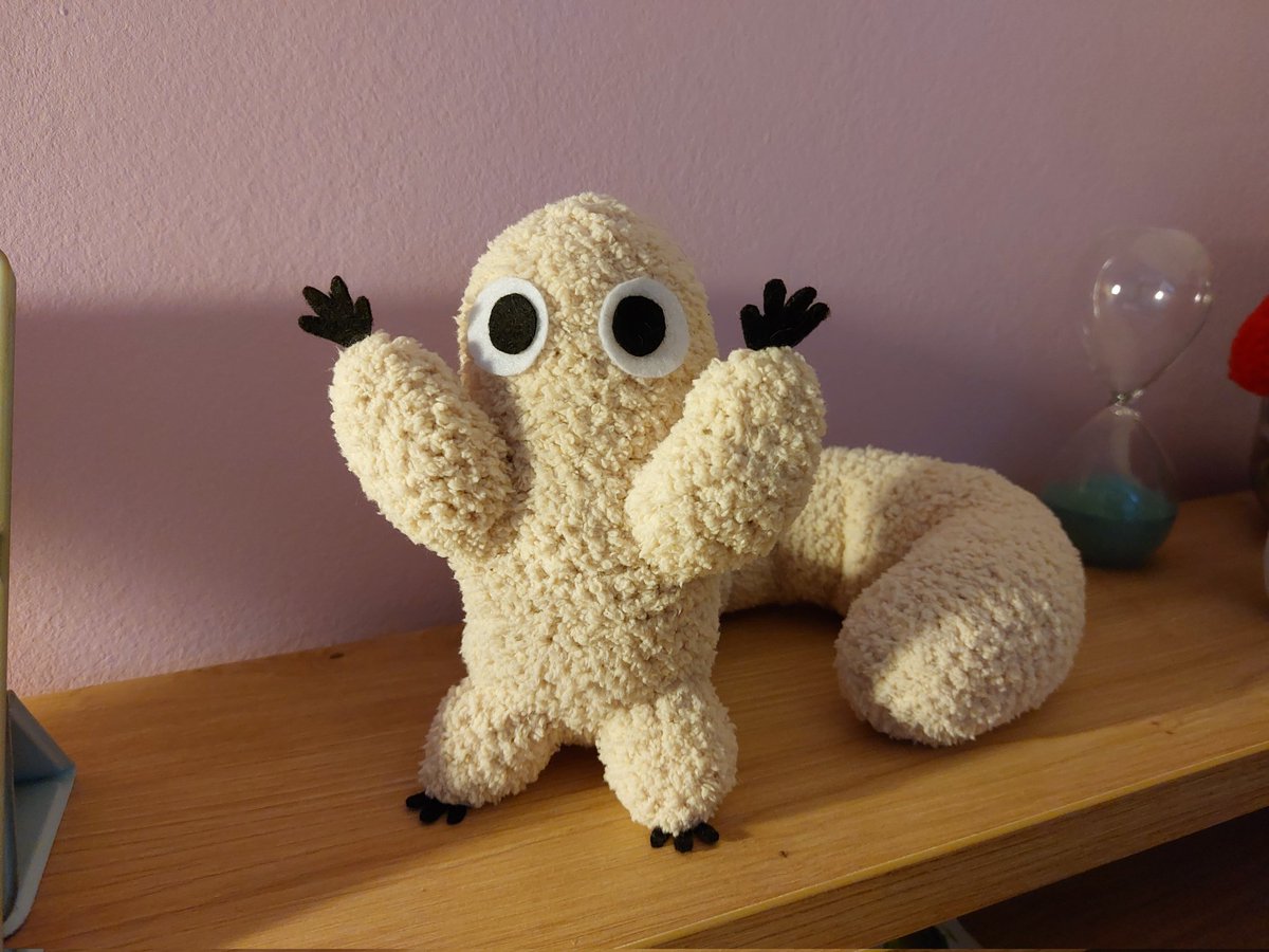 _CinnamonBread_'s tweet photo. My crochet Brushbuddy plushie is done!! I love him so dearly

#Δ帽子 #WitchHatAtelier https://t.co/wYyPL3CLmv
