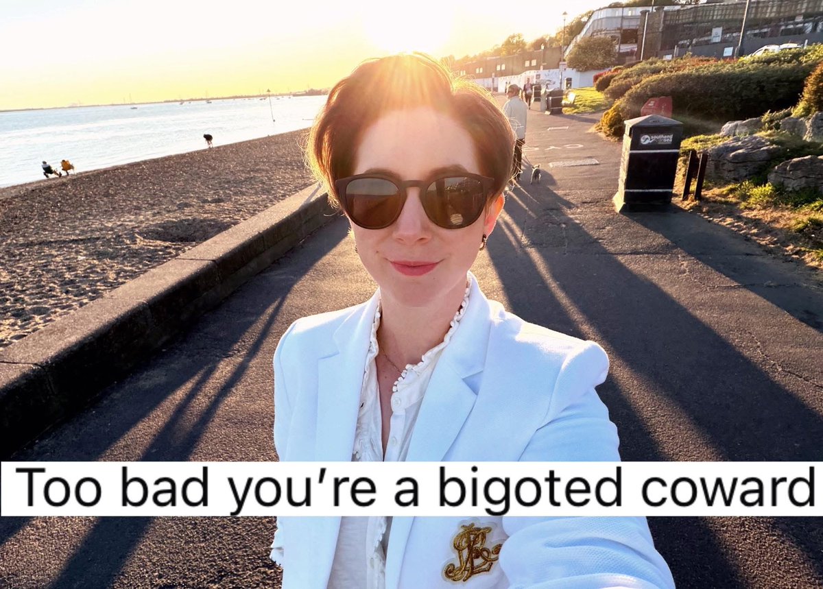 TheFamousArtistBirdyRose tweet media