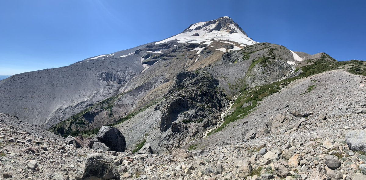 HikingLawyer's tweet image. Circumnavigating Mount Hood.  The Timberline Trail, August 2022.

#oregon #hiking #backpacking #outdoors