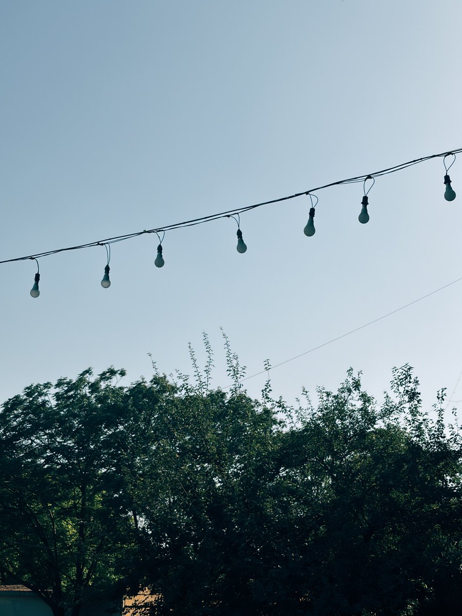 theclassicbee's tweet image. Stay hydrated, stay safe

#shotoniphone #iPhone17