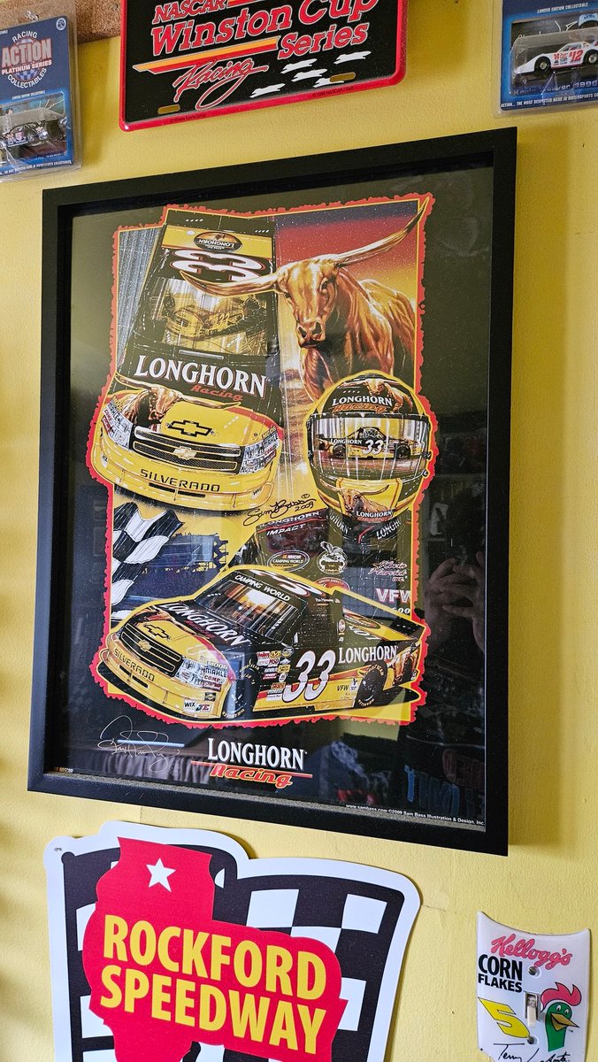 NLamacki's tweet photo. @ItsMichaelCarey @sambassartist Also got these. From a circle B black Friday sale one year. The MRN is an artist proof and the other is signed by Ron https://t.co/sWUjl15iXk
