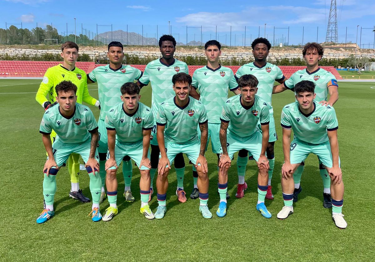 CanteraGranota's tweet photo. 🏁 FINAL

@cfnucia 3-2 #AtléticoLevanteUD
⚽ Brandon 
⚽ Manel https://t.co/lQEKpzdPoc