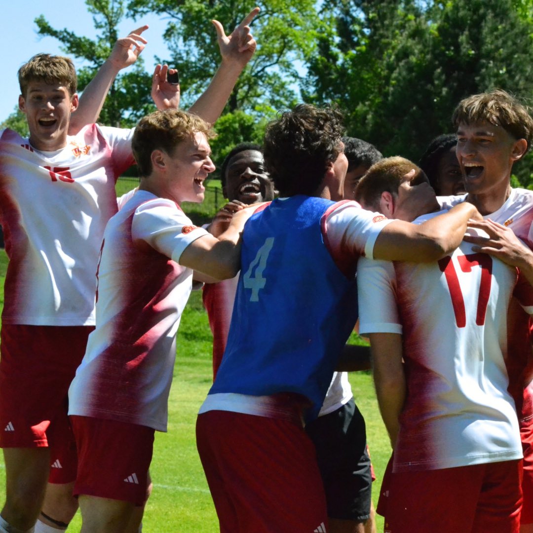 UMSLMSOC's tweet photo. Had some fun to close out the spring! 

#SetTheStandard https://t.co/f0O8QnsPle