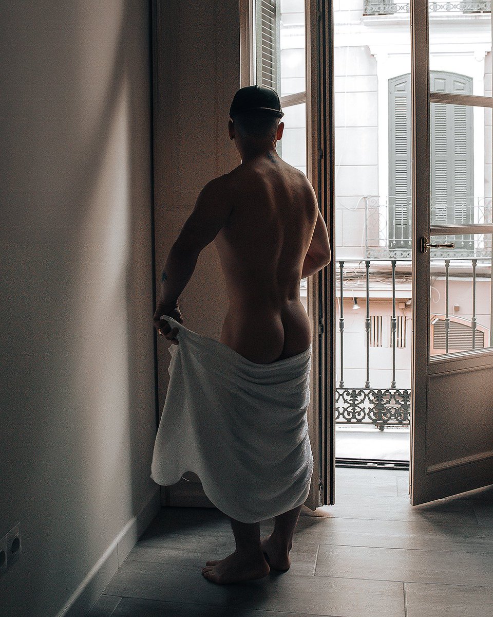 onecuteguy987's tweet photo. Do you like the view? 😏😈🔥🍑 https://t.co/4MNfzte6RA