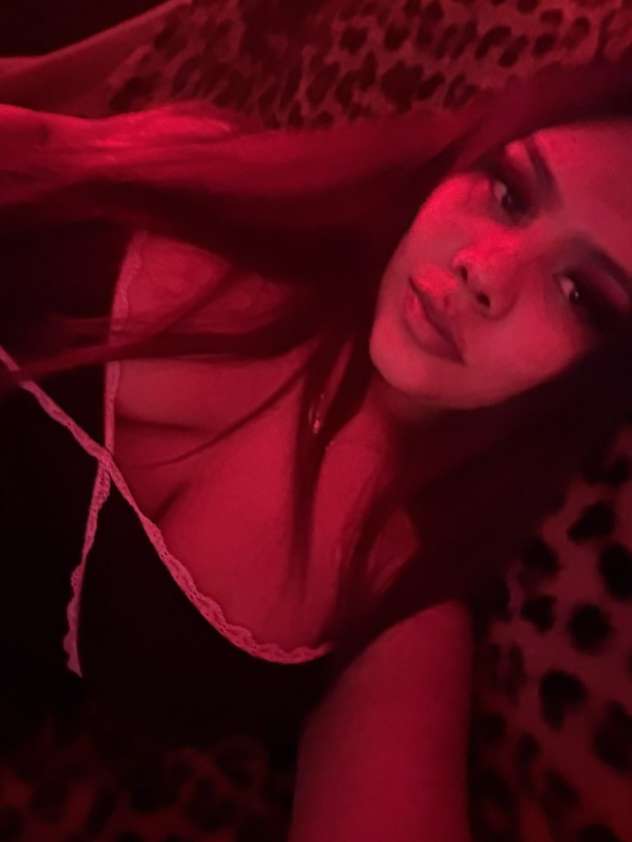 kaylaaa tweet media