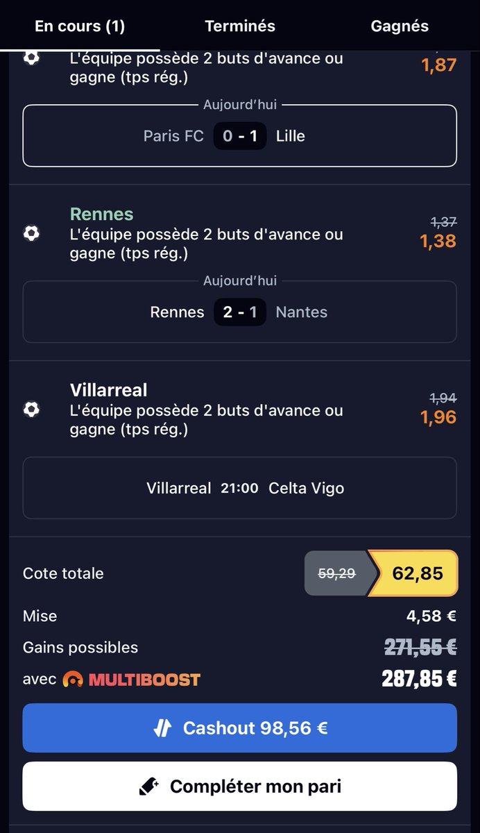 0_clem2's tweet photo. Je fais quoi les gars ? @Betclic #foot #cashout https://t.co/J6PQ7sek7X