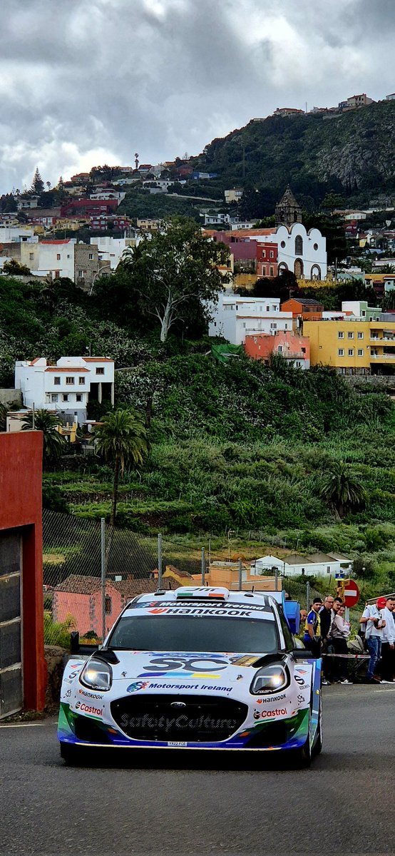 simon winstone tweet media