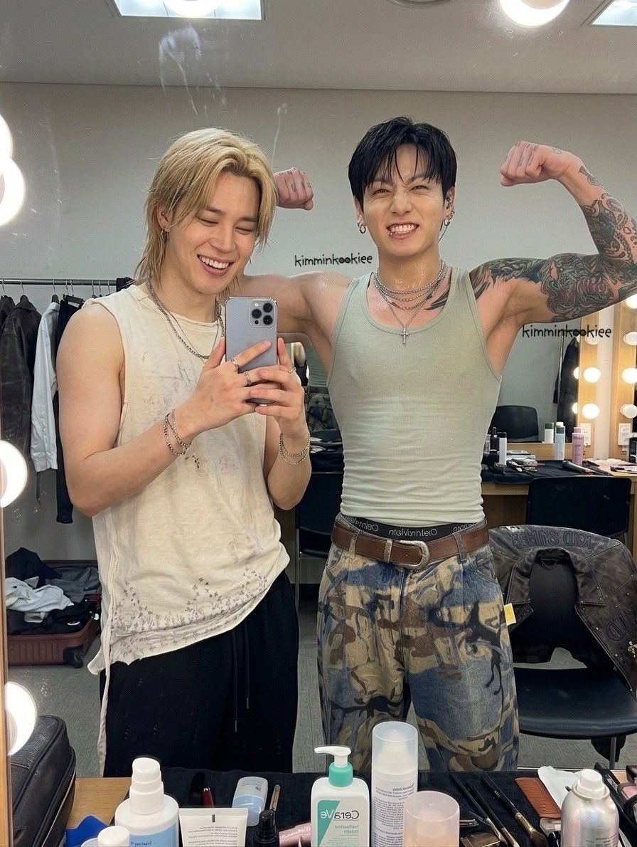 luvi ୭̥ VA A VER A BTS tweet media