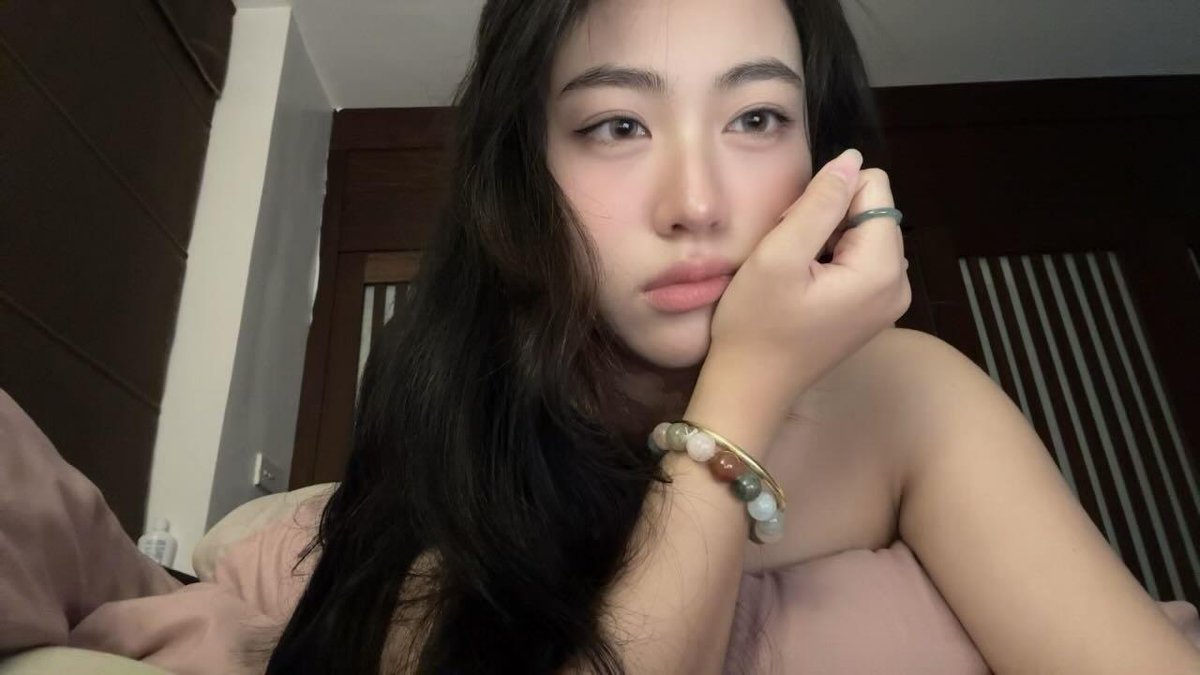 Thu Huyền tweet media