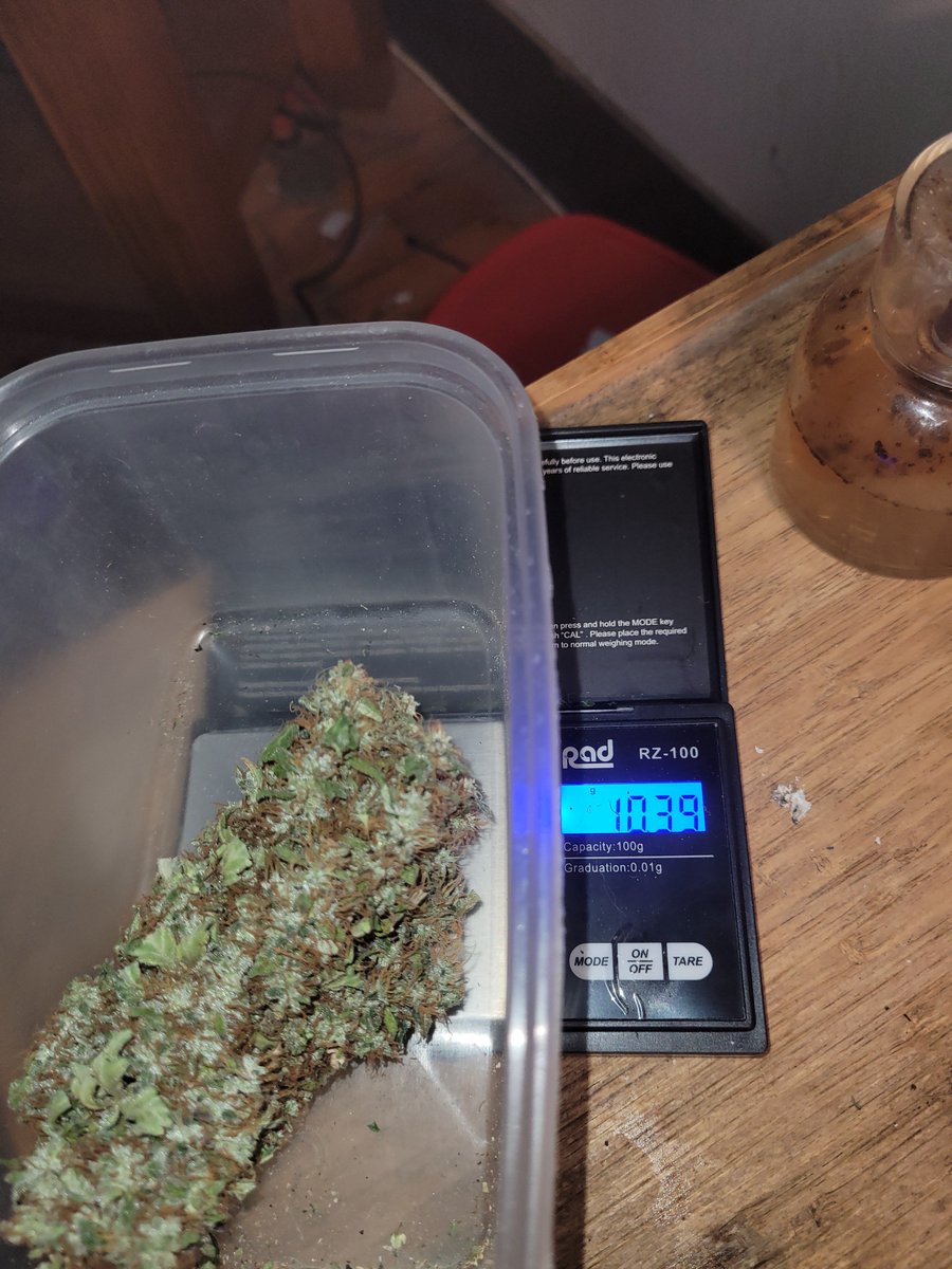 NibdarR's tweet photo. @ISHIBELIEVE Chum of mine landed this near 11g bud 🏆💪🤩 https://t.co/gfRue3M0dv