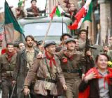 I #Partigiani non hanno liberato l’#Italia
L’Italia l’hanno liberata gli #USA e gli inglesi. 
I Partigiani combattevano per consegnare l’Italia all’#URSS. Sono comunisti discendenti dalla Brigata Garibaldi.