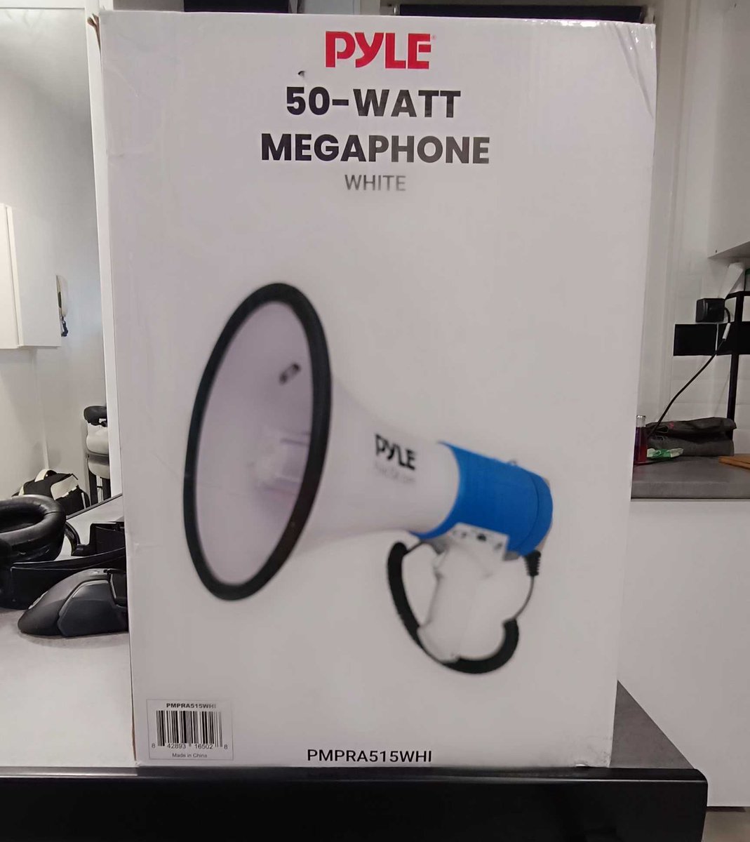 Saeba_Hntr's tweet image. Bonjour, j’vous présente le nouvel arrivant du @KTBTOURNAMENT : #KTBlaster 

On se retrouve en event les copain 🫣

Merci #KT @BAEK_wav pour le soutien de la cause !