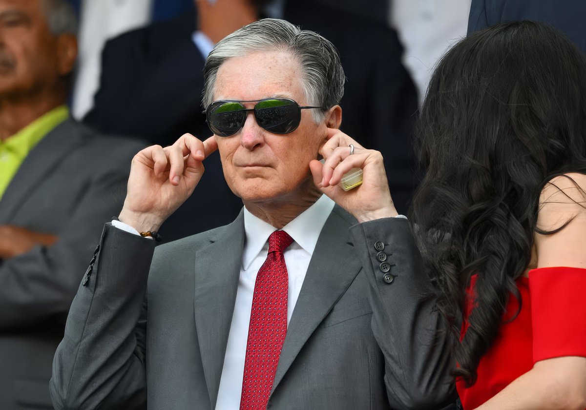 Black & Right tweet media