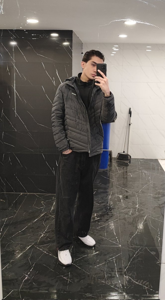 بچه خور tweet media