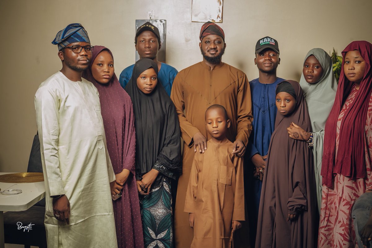 SADIKFARARANIYA's tweet photo. We were honored to receive Hon. Abdulazeez Kaka at our residence for a condolence visit over the passing of our late father. We deeply appreciate his kindness, support, and prayers during this difficult time. May Allah reward him abundantly. 🤍🙏

Kowa Na Mune✌️ https://t.co/C0XmVPjINJ