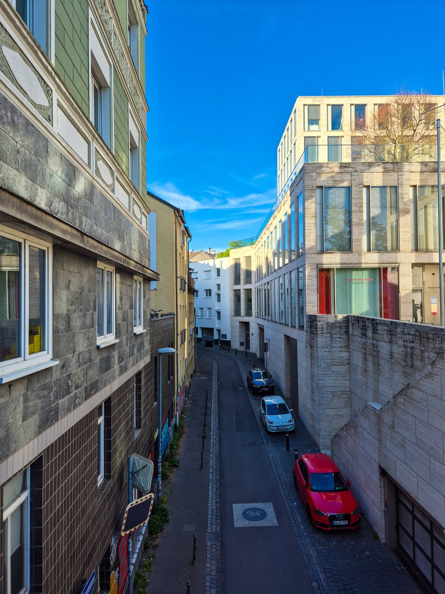 _exmachina_'s tweet image. #street

#city #urban #spring #bonn