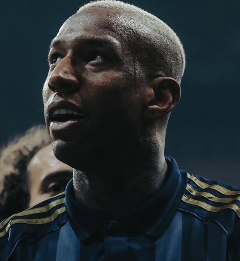 Besiktas_Neferi's tweet photo. İkinci evin görkeminde s*çış devam ediyor :D https://t.co/BRADC1Rwex