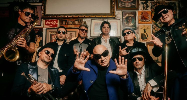themontrealer's tweet image. 🎶La Mosca lights up Montreal with a fiery mix of ska and Latin rock

🎸This iconic Argentine band known for their high-energy performances and a unique fusion of rock, ska, &amp;amp; Latin rhythms.

👉themontrealeronline.com/dq7w

@LaMoscaOficial #Montreal @evenko @Beanfield_THTR