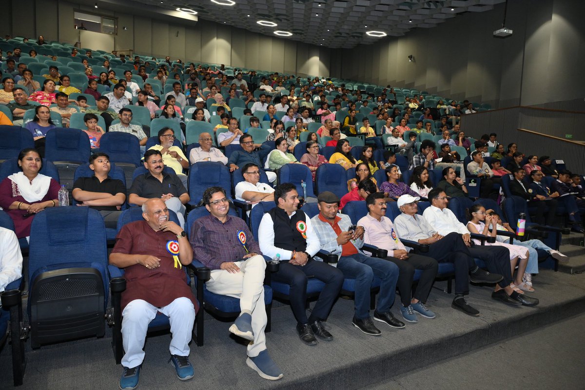 NisargCSC's tweet image. Science Seminar on Skill Education successfully organiz  today at Town Hall,Gandhinagar
A wonderful celebration of talent through Alumni Interaction &amp;amp; Awards Ceremony. 🚀
#SkillEducation #ScienceSeminar #Gandhinagar @InfoGujcost @dstGujarat @IndiaDST @r_isro @isro @narottamsahoo