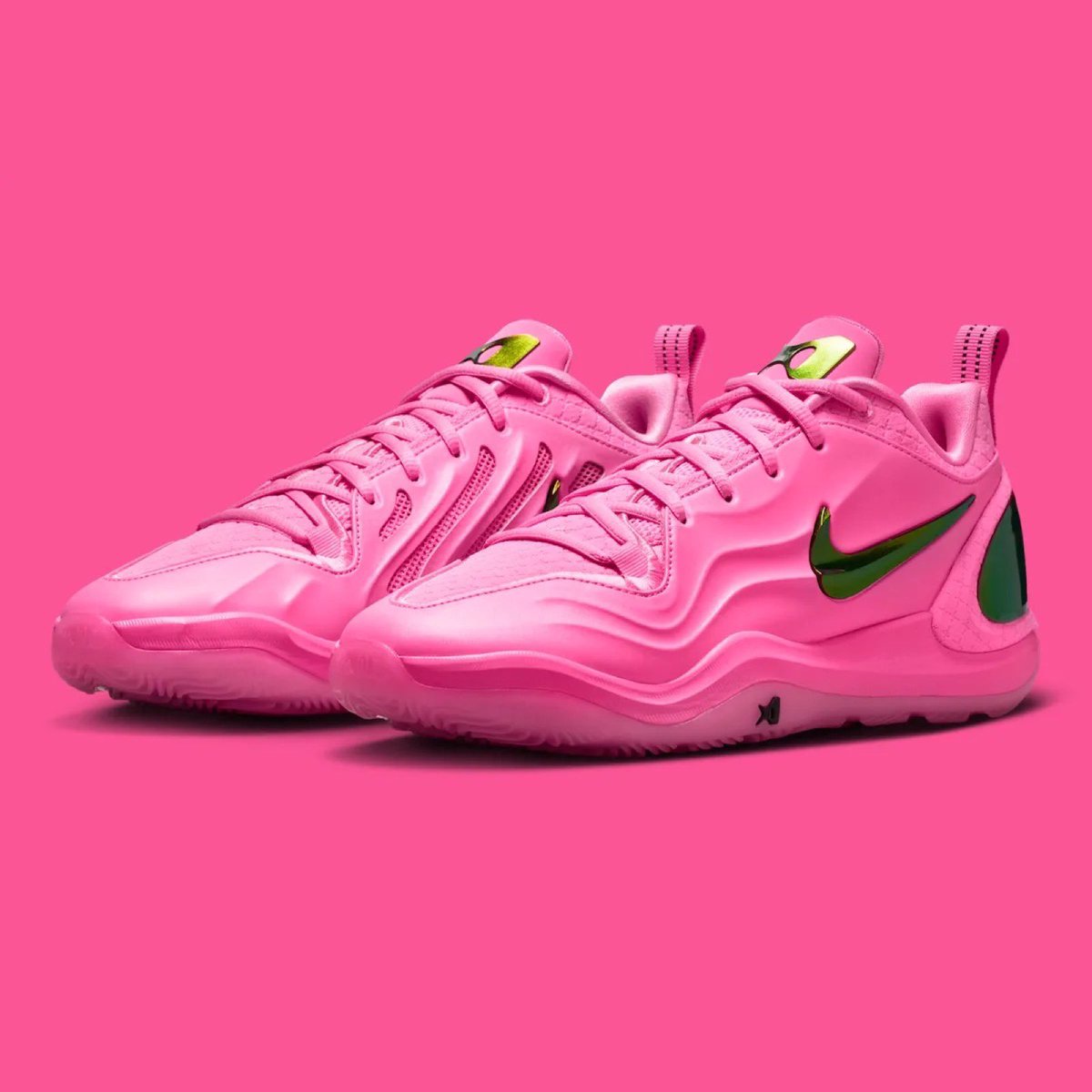 JustFreshKicks tweet media