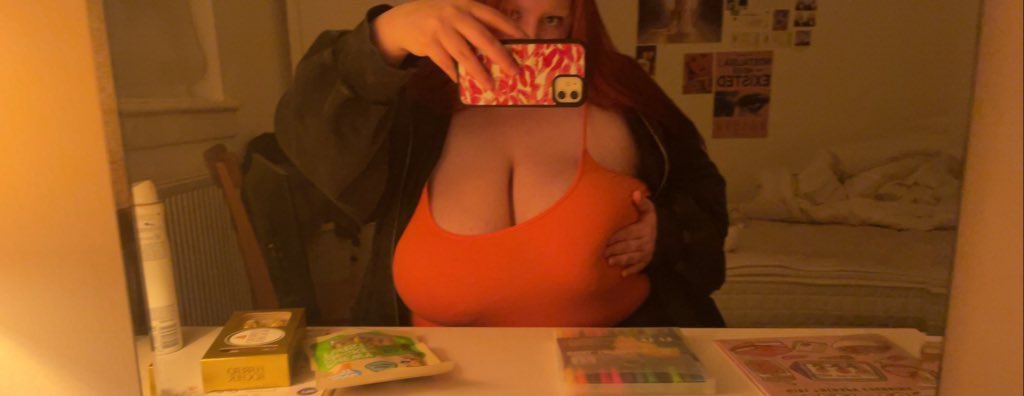 princess casey 💋 tweet media