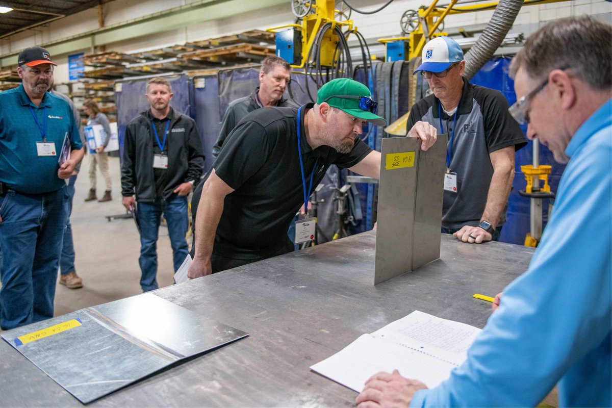 achrnews's tweet image. Take a look at how @hillgrp is using data and technology to modernize #SheetMetal operations

They opened up their shop to the @SMACNA Fab Forum | #SnipsNEWS 

Photo courtesy of SMACNA

achrnews.com/articles/16611…