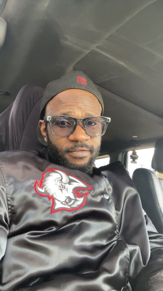 ♛SlimBucket♛™️🏁🏁🔴🦬 tweet media