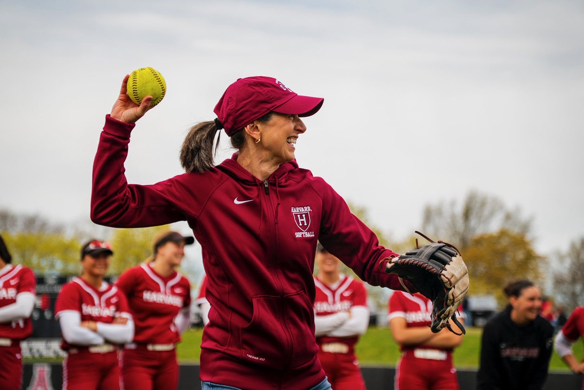 Harvard Softball tweet media