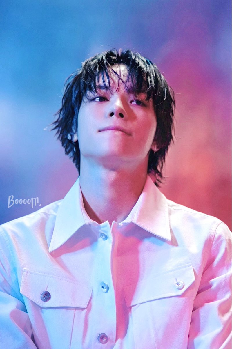 𝐛𝐨𝐨𝐨𝐨𝐦. tweet media