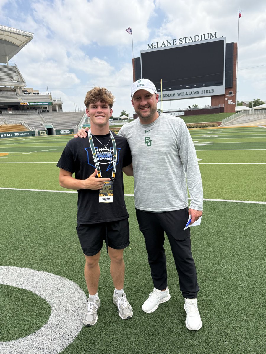 Brady_Brock08's tweet photo. Appreciate all the coaches for their time @BUFootball definitely had a great experience 🐻🐻🐻@CoachDaveAranda @CoachMCScott @CoachDBaker81 @Jamar51Chaney @anthonyajmauro @LarryBaylorFB https://t.co/vKcNQdB8qE