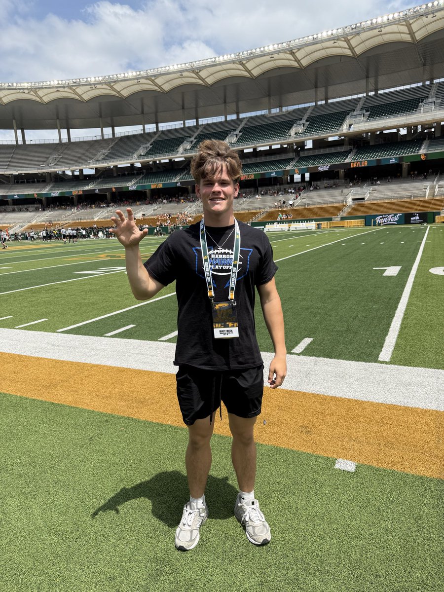 Brady_Brock08's tweet photo. Appreciate all the coaches for their time @BUFootball definitely had a great experience 🐻🐻🐻@CoachDaveAranda @CoachMCScott @CoachDBaker81 @Jamar51Chaney @anthonyajmauro @LarryBaylorFB https://t.co/vKcNQdB8qE