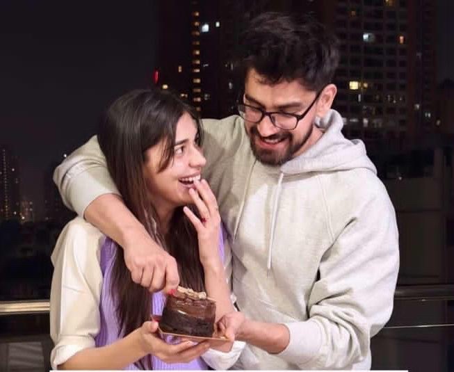 Veda1818 tweet media